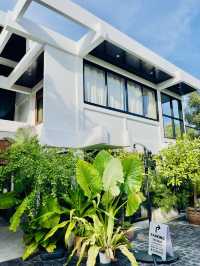 ร้านลับย่านสุทธิสาร Baan Ski Cafe & Cuisine