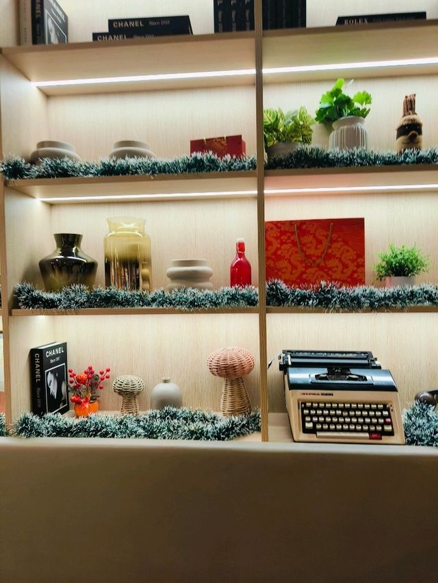 Tai Ho Jiak: Where Festive Cheer Meets Delicious Food
