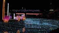 Enjoy the Christmas vibes around Taichung Old Station