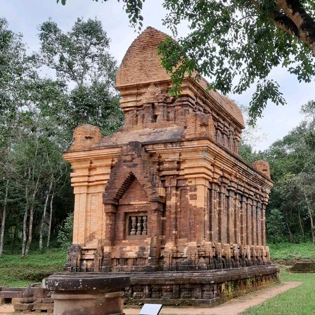 สัมผัสอารยธรรมจามโบราณ @ My Son Sanctuary