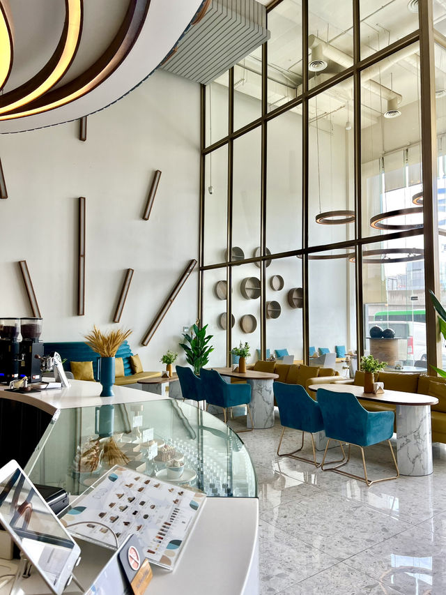 Pretty cafe in Riyadh🇸🇦