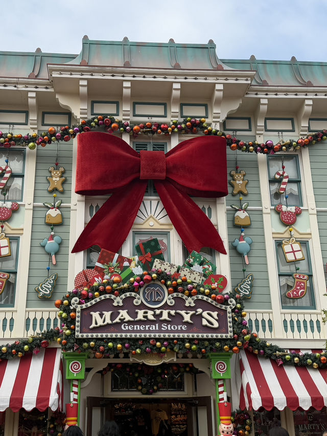The Most Magical Christmas Day At Hong Kong Disney 🎄🎅🏰