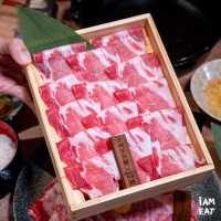 ชาบูชาบู สุกี้ยากี้น้ำดำสไตล์คันไซจากประเทศญี่ปุ่น