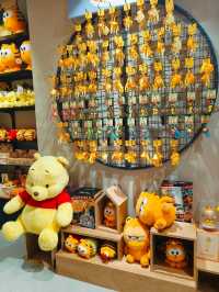Retail Therapy at Q Pocket