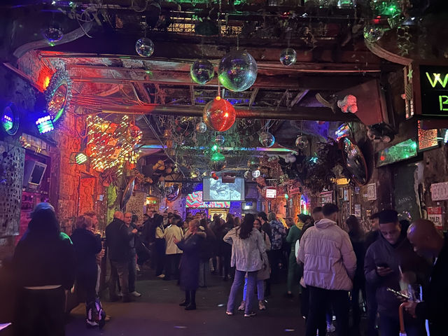 Unforgettable Drinks at Szimpla Kert: Budapest’s Iconic Ruin Bar