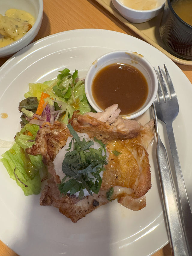 Affordable, tasty, and convenient—Cafe Restaurant Gusto is a go-to spot for casual dining in Japan!