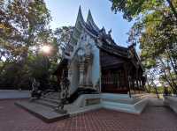 วัดสำคัญของจังหวัดพะเยา ตั้งอยู่บนดอยบุศราคัม