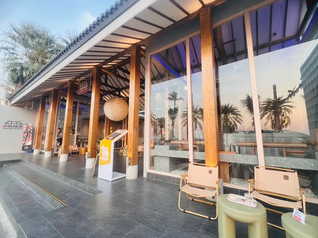 Seoul Maison Coffee ร้านกาแฟสวยริมหาดพัทยา