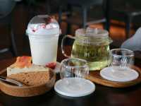 Holm Gathering Cafe 