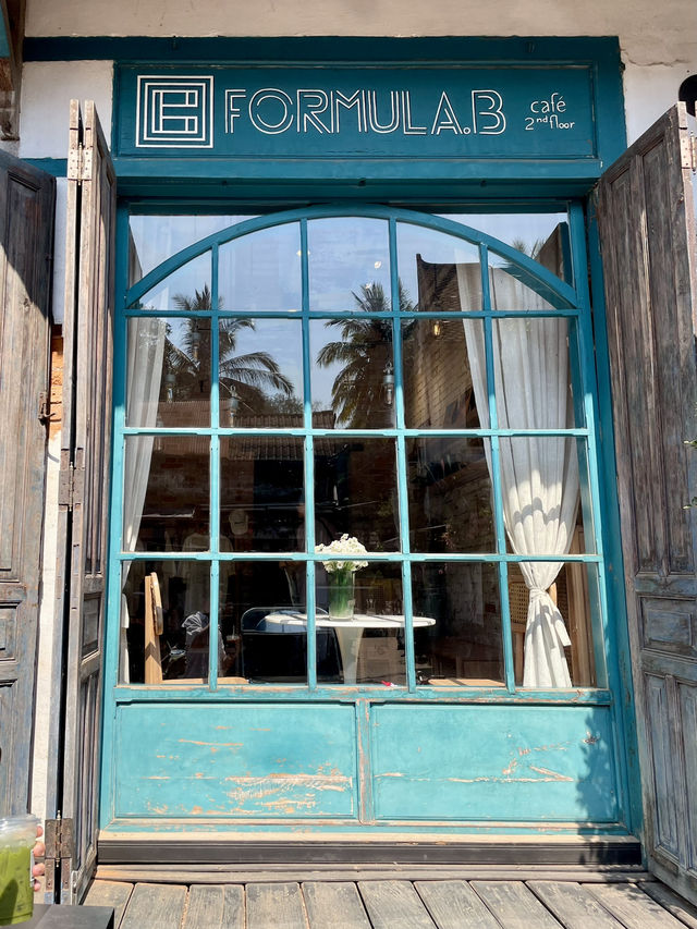 Formula B Cafe 📍Luang prabang 🇱🇦Lao