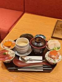 期間限定迷你海鮮丼及魩仔魚漬蕃茄