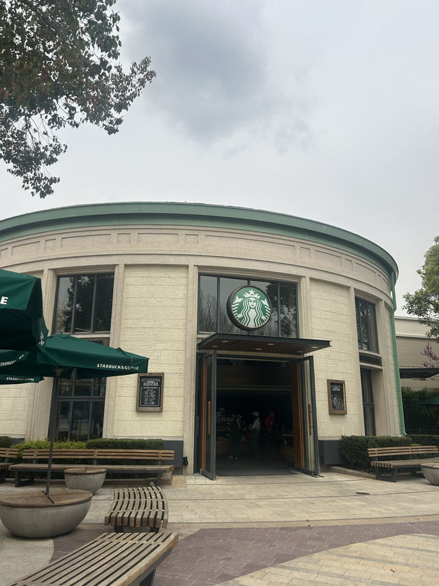 【上海ディズニー・グルメ】 スターバックス☕️