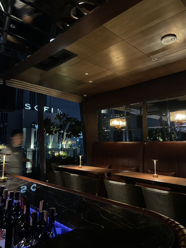 Lounge & Bar ย่านสุขุมวิทที่ควรติดอันดับท็อป!!!
