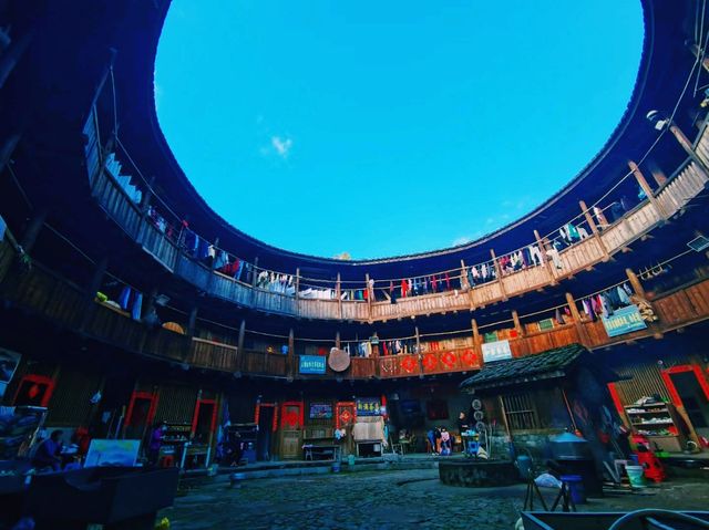 中國福建漳州市著名景點田螺坑土樓群旅行攻略，適合打卡拍照📸
