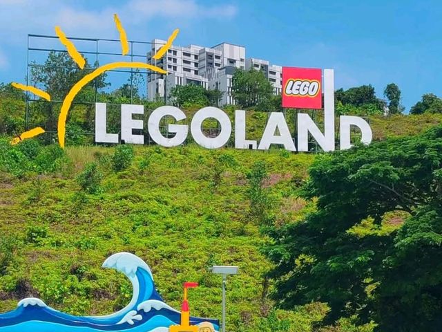🎉 Enjoying Every Moment at Legoland Malaysia! 🇲🇾🧱