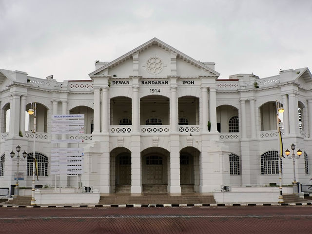 🕰️✨ Birch Memorial Clock Tower: Ipoh’s Colonial Crown Jewel & Heritage Hub ✨🏛️