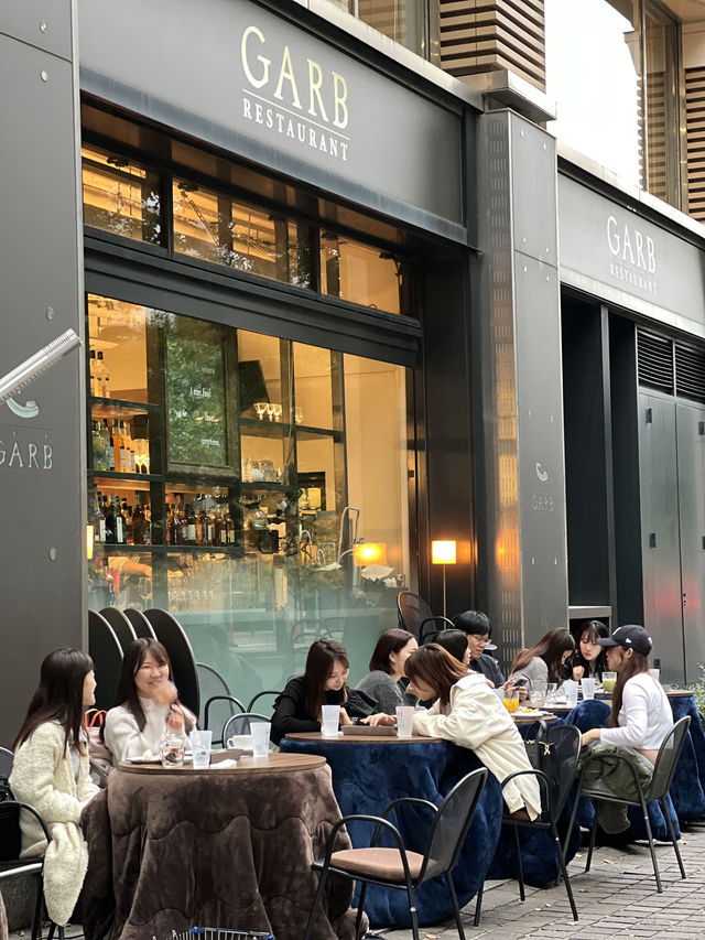 🌿 Marunouchi Street Park – 도심 속 여유, 도쿄에서 가장 세련된 쉼표