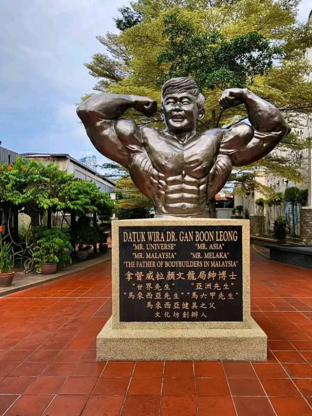 🌺 Malacca Magic: Where Cultures Collide & Stories Come Alive! 🌺
