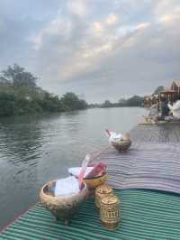 ลาว งบไม่เกิน 10,000 บาท!!