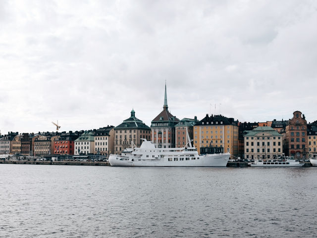 พาไปเดินเล่นบนสะพาน Skeppsholmsbron | Stockholm