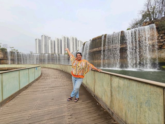 Kunming Waterfall Park