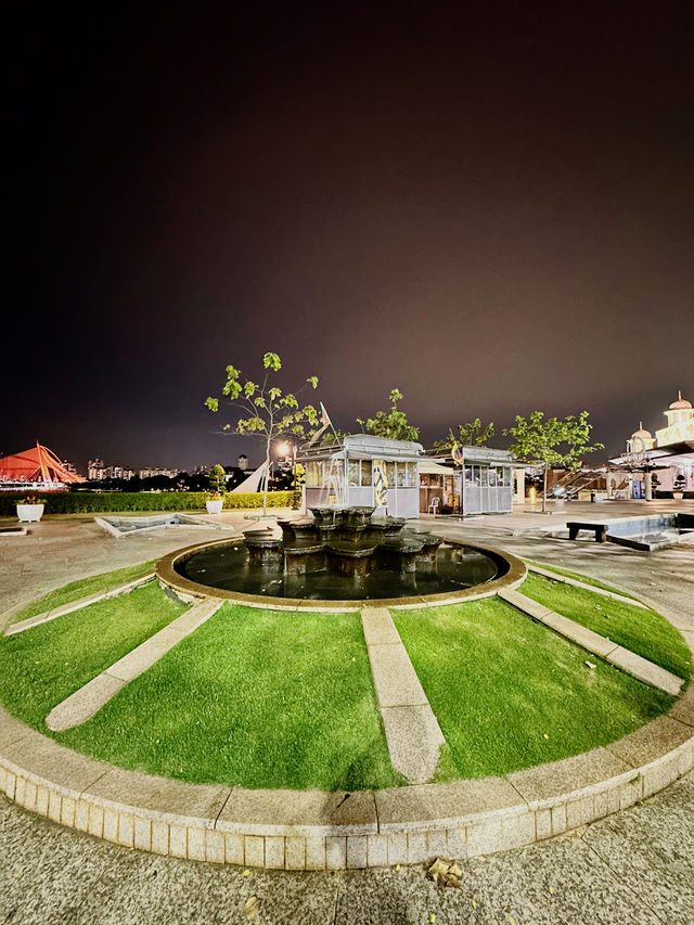 Rose-Tinted Serenity – Putra Mosque After Dark