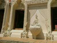 วัดข่อย..วัดสวย เมืองเพชรบุรี