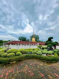 Discover Tranquility at Wat Phra Borommathat Sawi