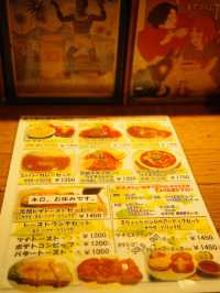 【東京 有楽町】昭和の雰囲気が残るレトロな喫茶店、珈琲館 紅鹿舎