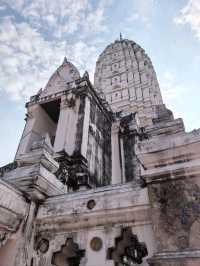 วัดพุทไธศวรรย์: โบราณสถานริมแม่น้ำเจ้าพระยา