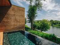 ไปพักผ่อน Pool Villa ริมแม่น้ำแควน้อยกันไหม?