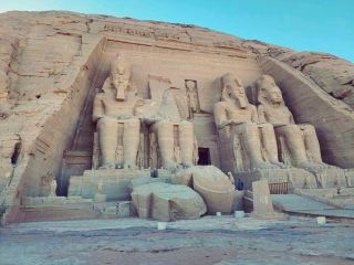 A must-visit trip to Abu Simbel Temple in Egypt