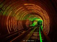 นั่งรถไฟลอดแม่น้ำ ผ่านอุโมงค์ไฟสุดล้ำแห่งเซี่ยงไฮ้