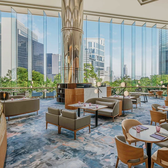 A Symphony of Luxury in the Heart of Hong Kong