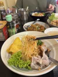 หมี่เชก ภูเก็ต Old Town” – เส้นเด็ด เผ็ดถึงใจ