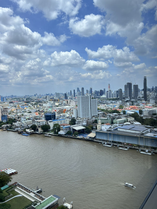 Millennium Hilton Bangkok โรงแรมในกรุงเทพ