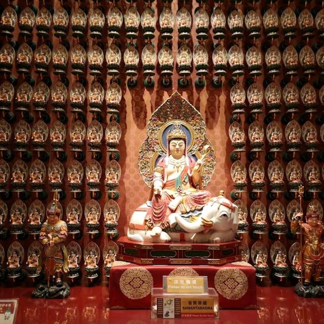 Buddha Tooth Relic Temple (Free)