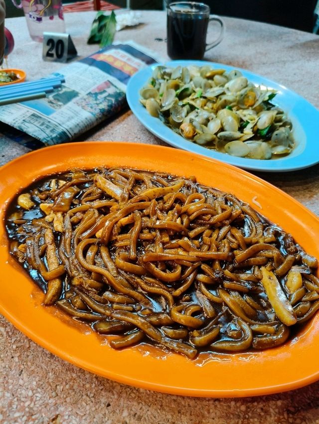 A Foodie's Paradise: One-Stop Shop for Batu Pahat's Best Delicacies