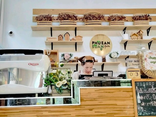 คาเฟ่บ้านสวน ที่ไปแล้วจะหลงรัก ☕