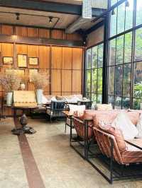 Air Space Hua Hin ร้านอาหารและคาเฟ่สุดเท่และวินเทจ