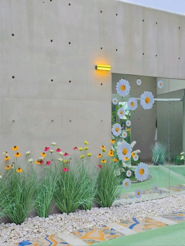 여름꽃 만개한 사랑스런 무안 정원카페🌿