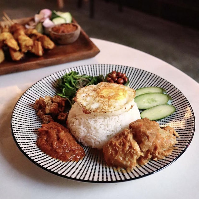  The Hungry Tapir – Vegan Café & Bar