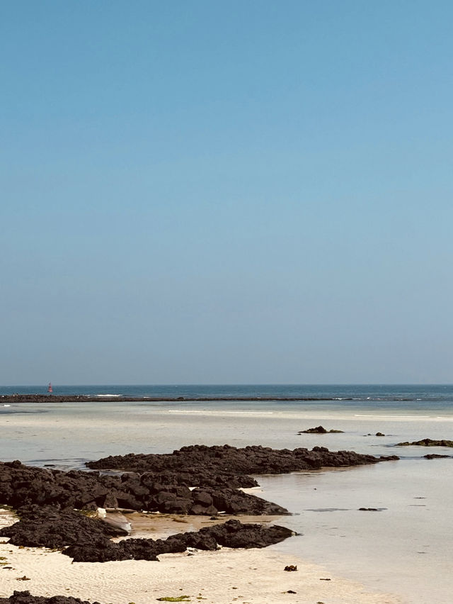 Jeju's Emerald Jewel with Crystal-Clear Waters
