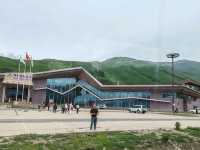Above the Clouds: Breathing the Summit of Yunxiao Peak