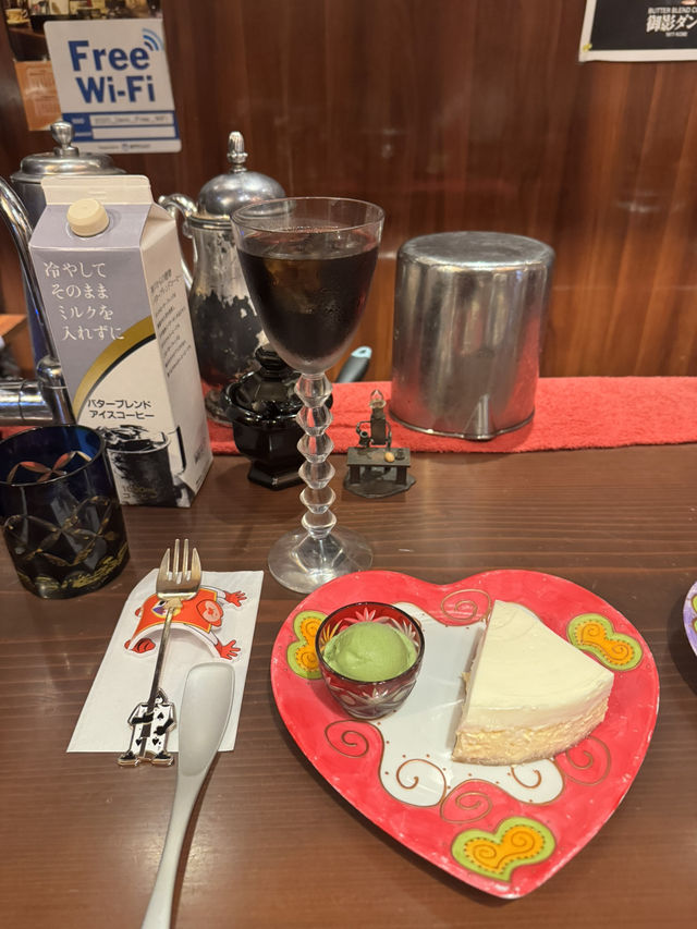 食器、コーヒー、スイーツ全てがこだわり抜かれて洗練された喫茶店☕️