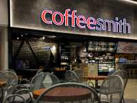 ☕ Coffeesmith (Suntec City) — Strong Coffee, Crispy Waffles & Chill Mall Escape