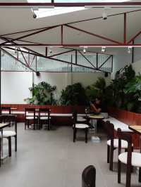 Pomalo Brew & Bakes