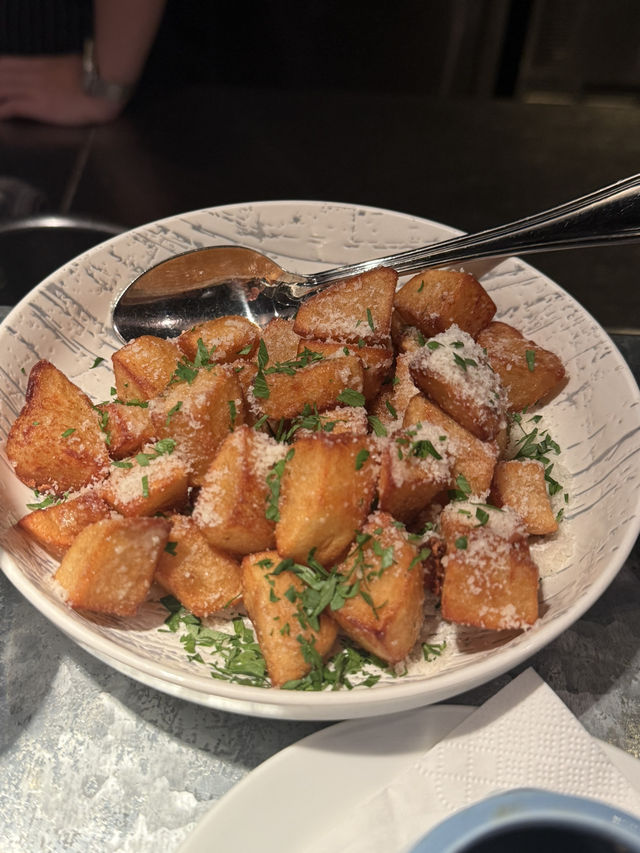 Dining at Lolla: A Taste of Modern Mediterranean in Singapore 🇸🇬 