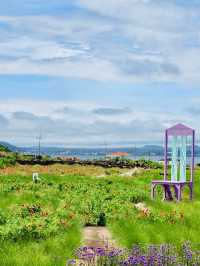 A Tranquil Botanical Oasis with Convenient Access