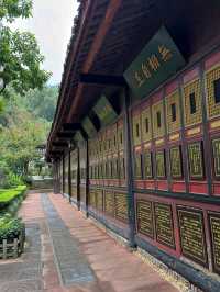 Baoguo Temple Emeishan Leshan